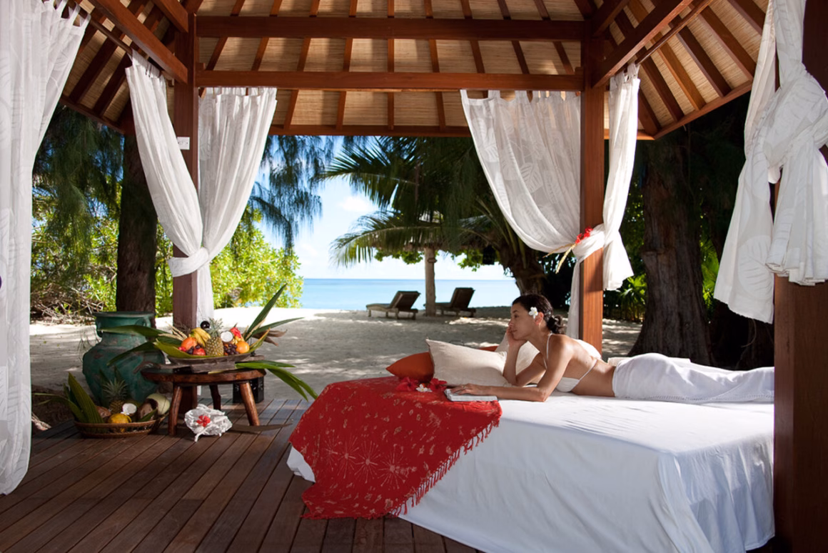 Relax Denis Private Island
