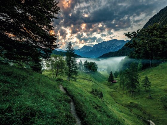 Spitzenwanderweg c Zugspitz Region, Erika Spengler