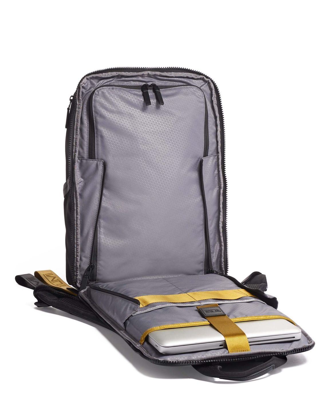 Rucksack für den Wochenendtrip Tumi Tahoe Elmwood Backpack offen
