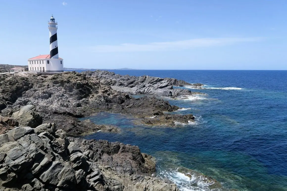 Chill Report Podcast Folge 21 Menorca Leuchtturm