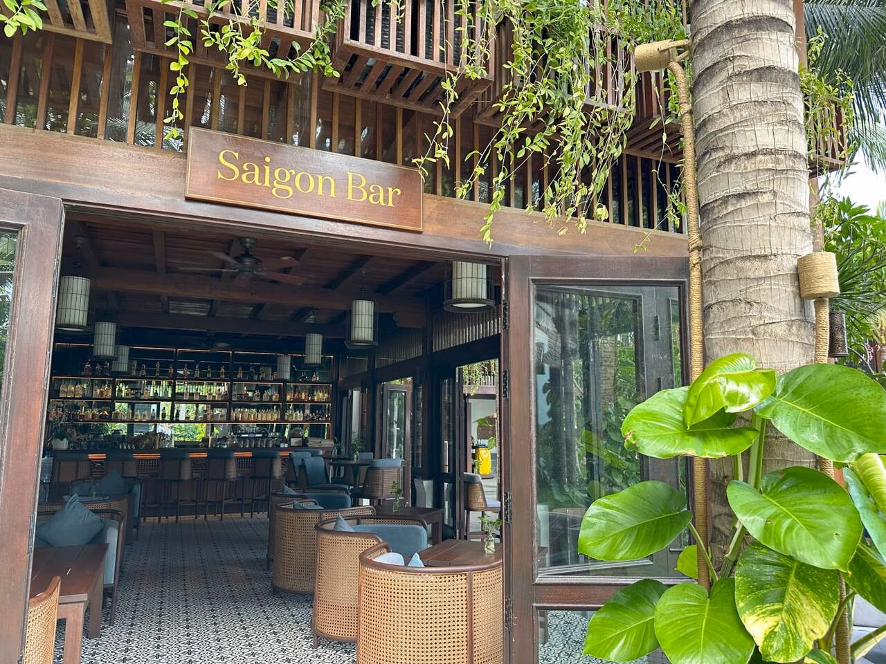 Saigon Bar