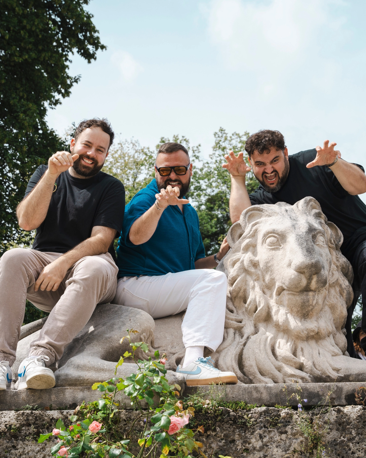 Klischees dreschen? Können Robin, Marco und Wolfgang (v.l.). © DCARDF/Home of content