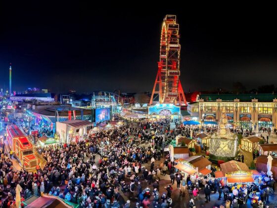 Wintermarkt am Riesenradplatz beim Christkindlmarkt im Prater