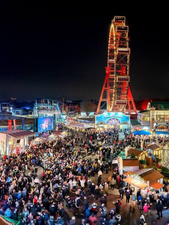 Wintermarkt am Riesenradplatz beim Christkindlmarkt im Prater