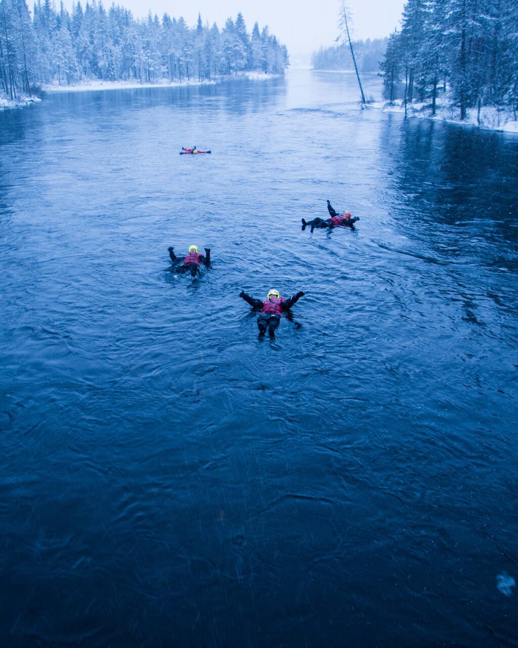 Eisbaden in Finnland