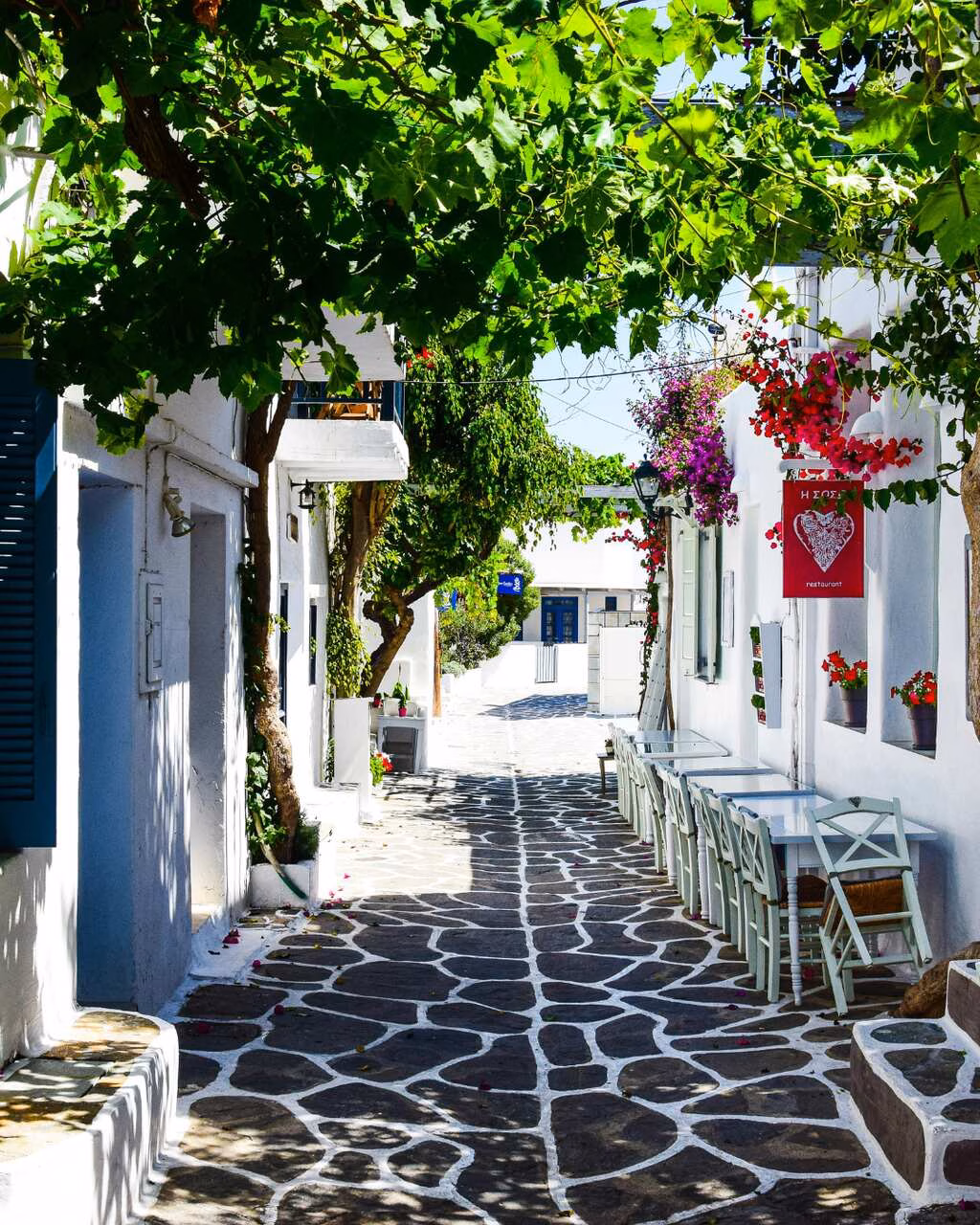 Leere Gasse Griechenland, Santorin überfüllt