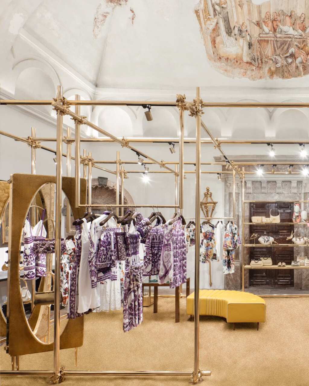 Dolce & Gabbana Pop-Up Boutique