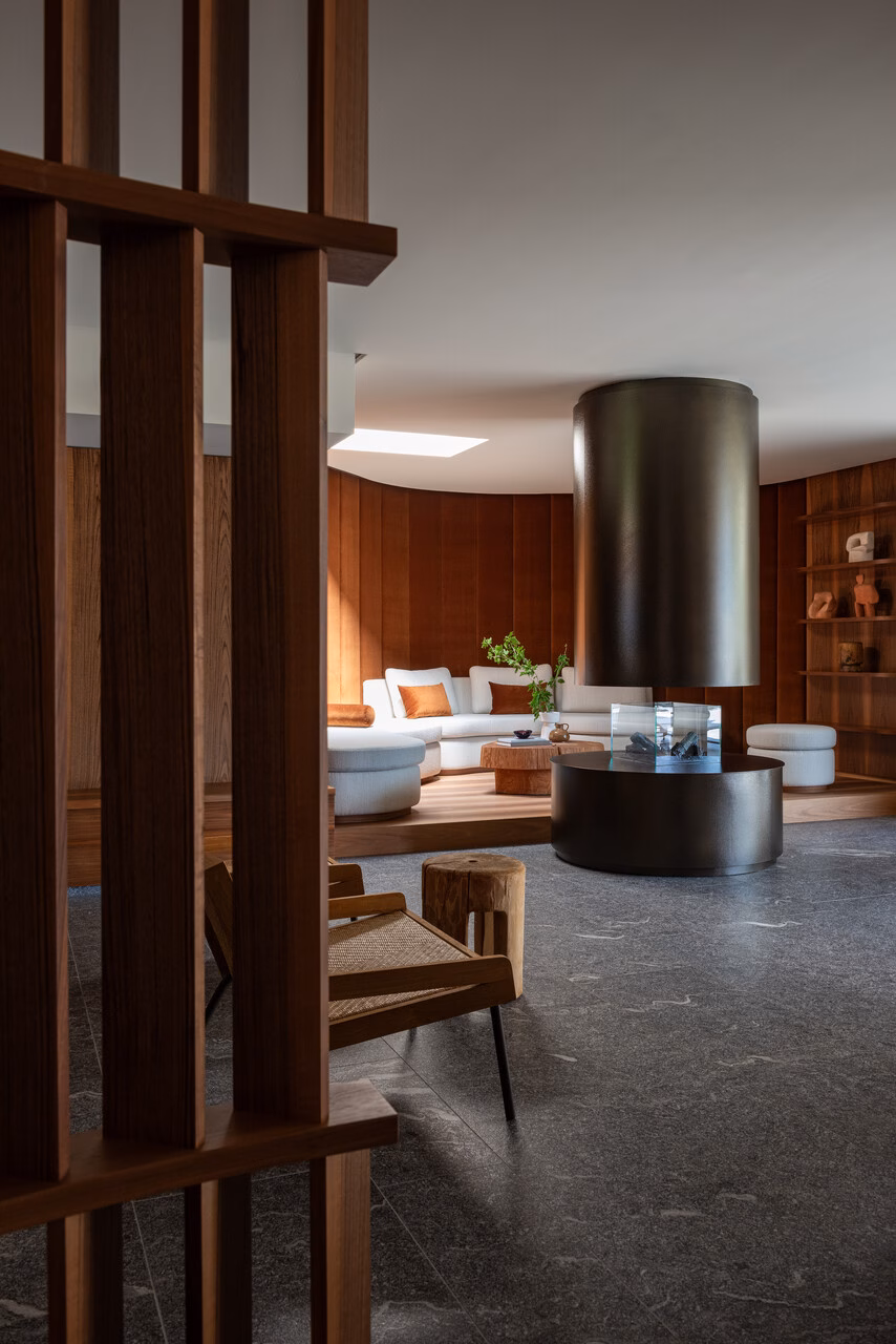 Spazio 46 SPa