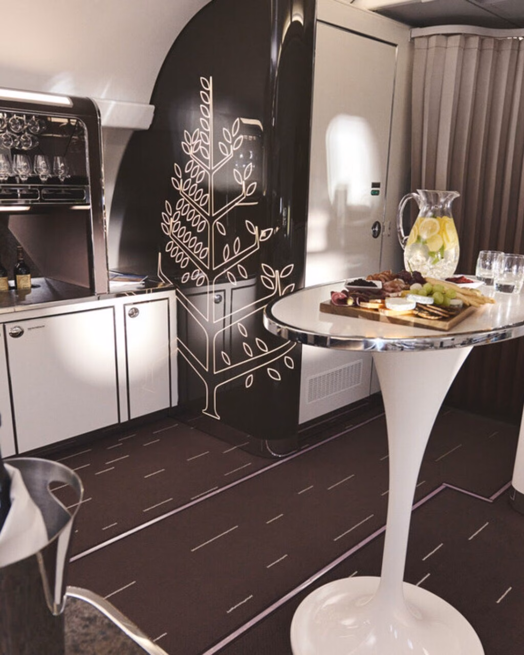 Four Seasons Privatjet Reise 2026