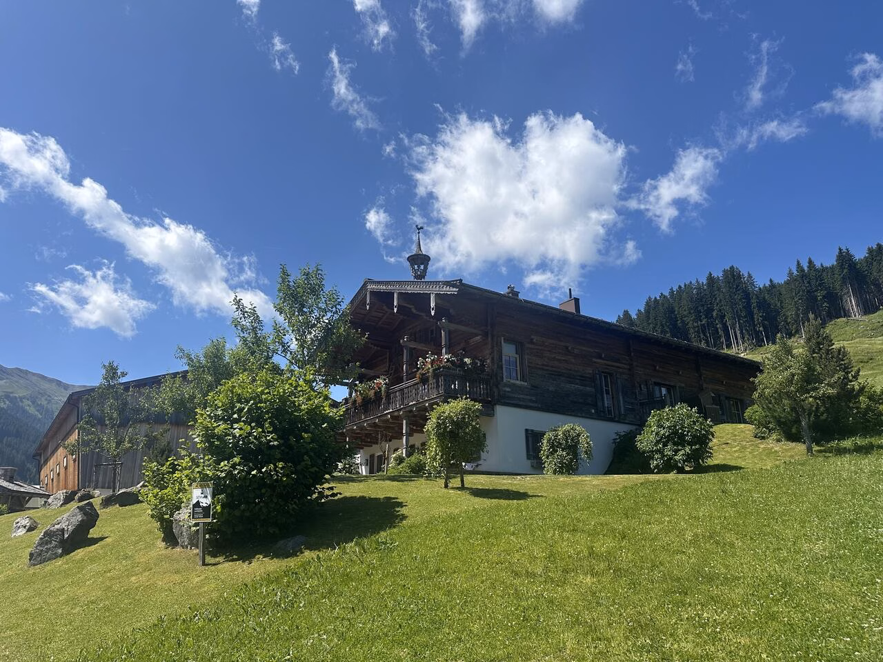 Die Schmiedalm - ideal für private Sommerfrische in Österreich. © The Chill Report