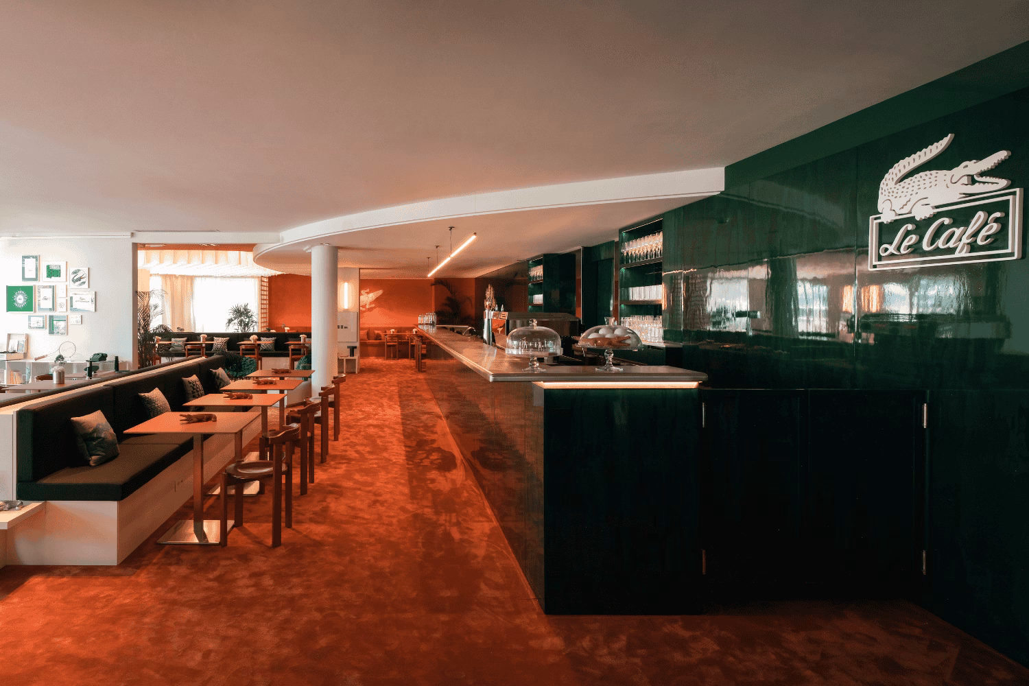 Lacoste Café