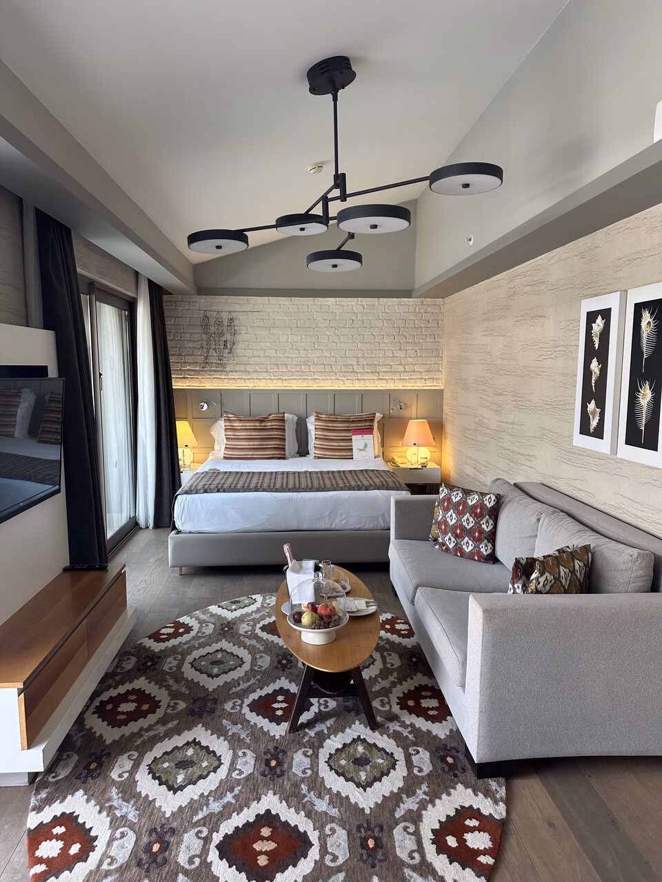 Barut Collection