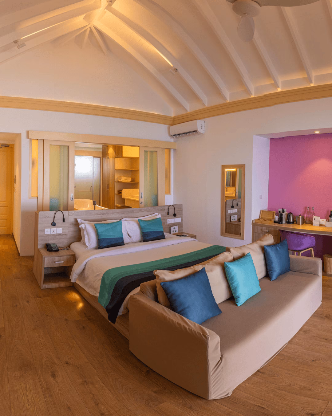 Lagoon Villa with Pool