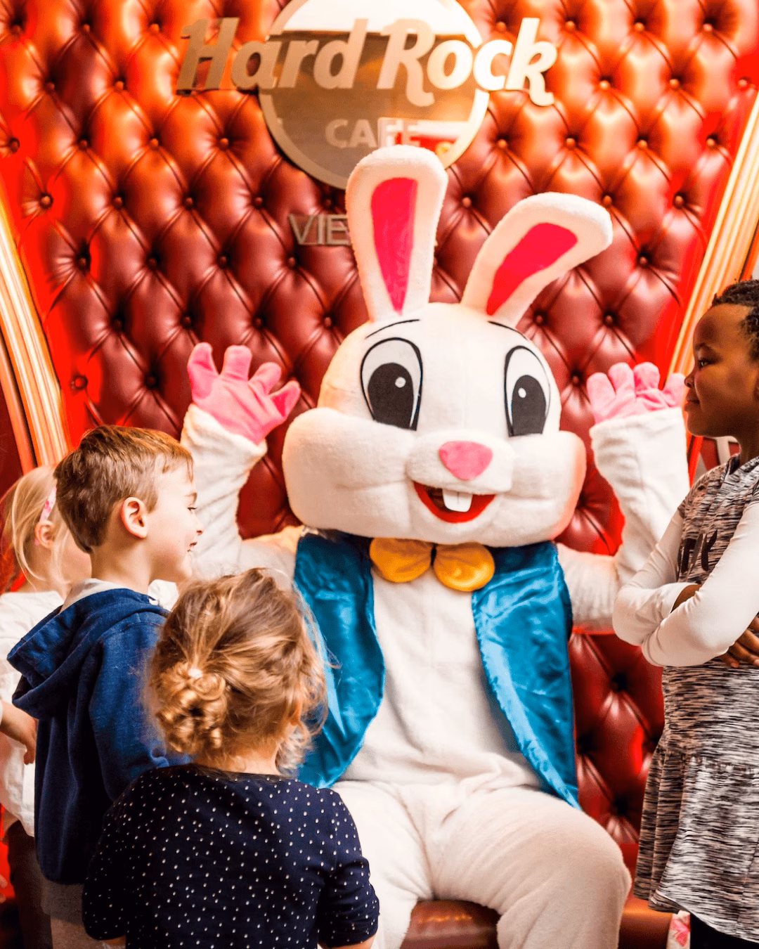 Hard Rock Café Wien Breakfast with Bunny