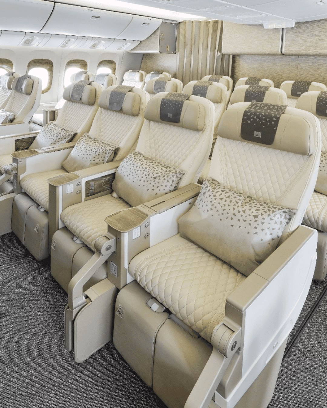 Emirates Premium Eco