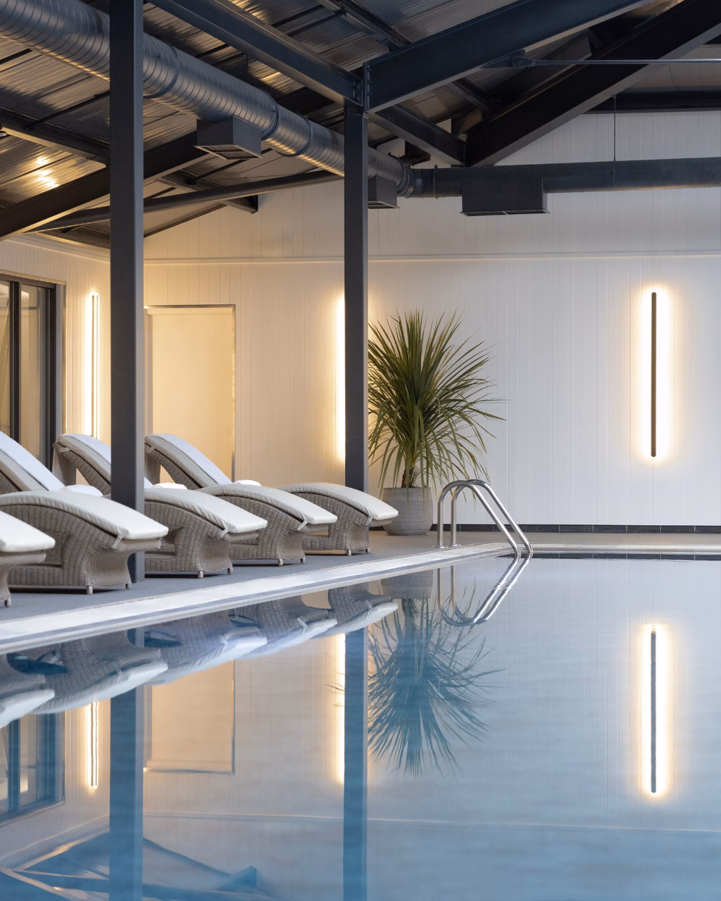 Pool im JA Mar Hall