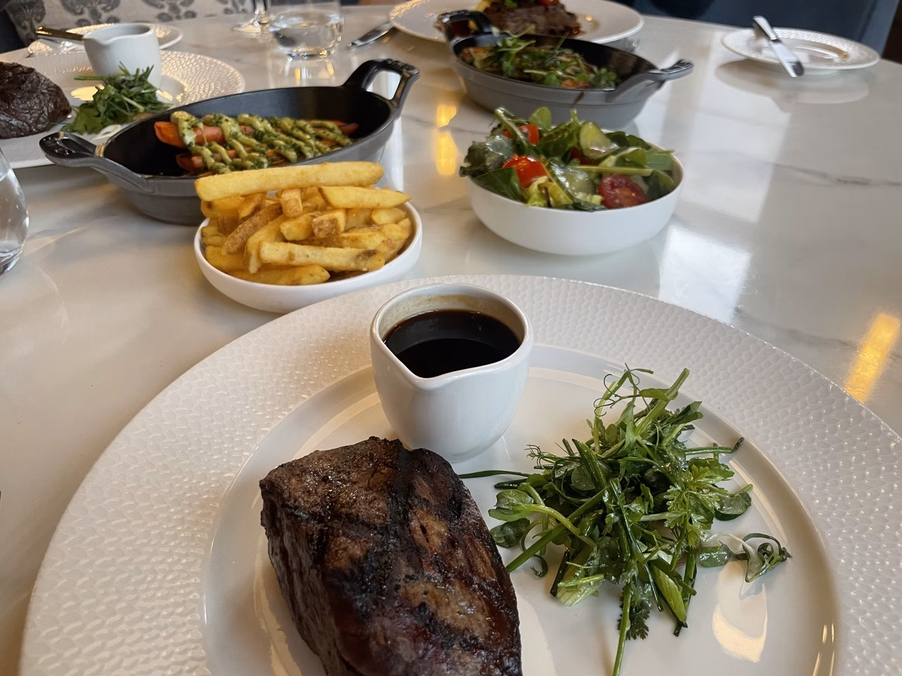 JA Mar Hall Erfahrungen Dinner