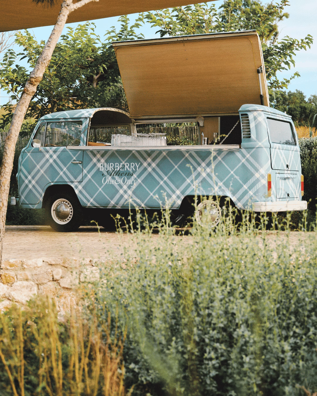 Burberry Van