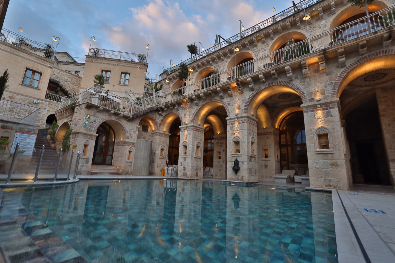 Pool Elika Cave Suites