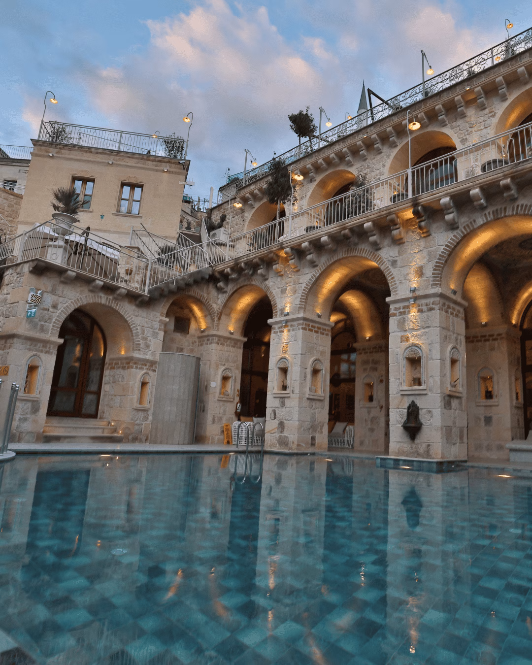 Elika Cave Suites Pool