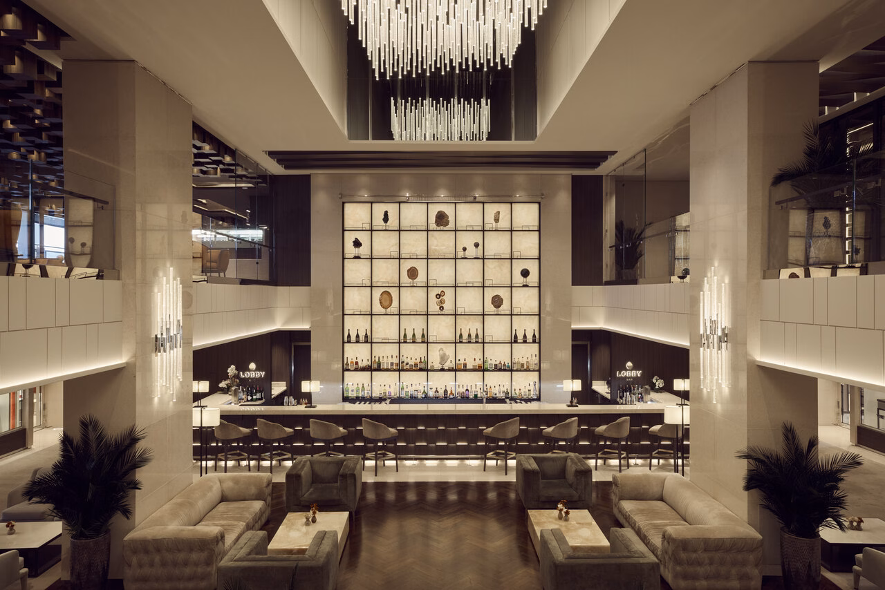 Explora Lobby