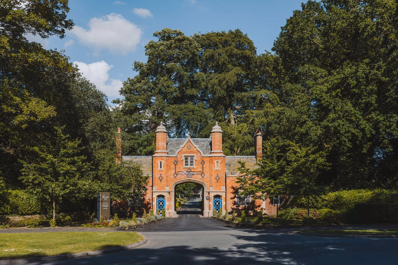 Fairmont Cheshire, The Mere, Eingang