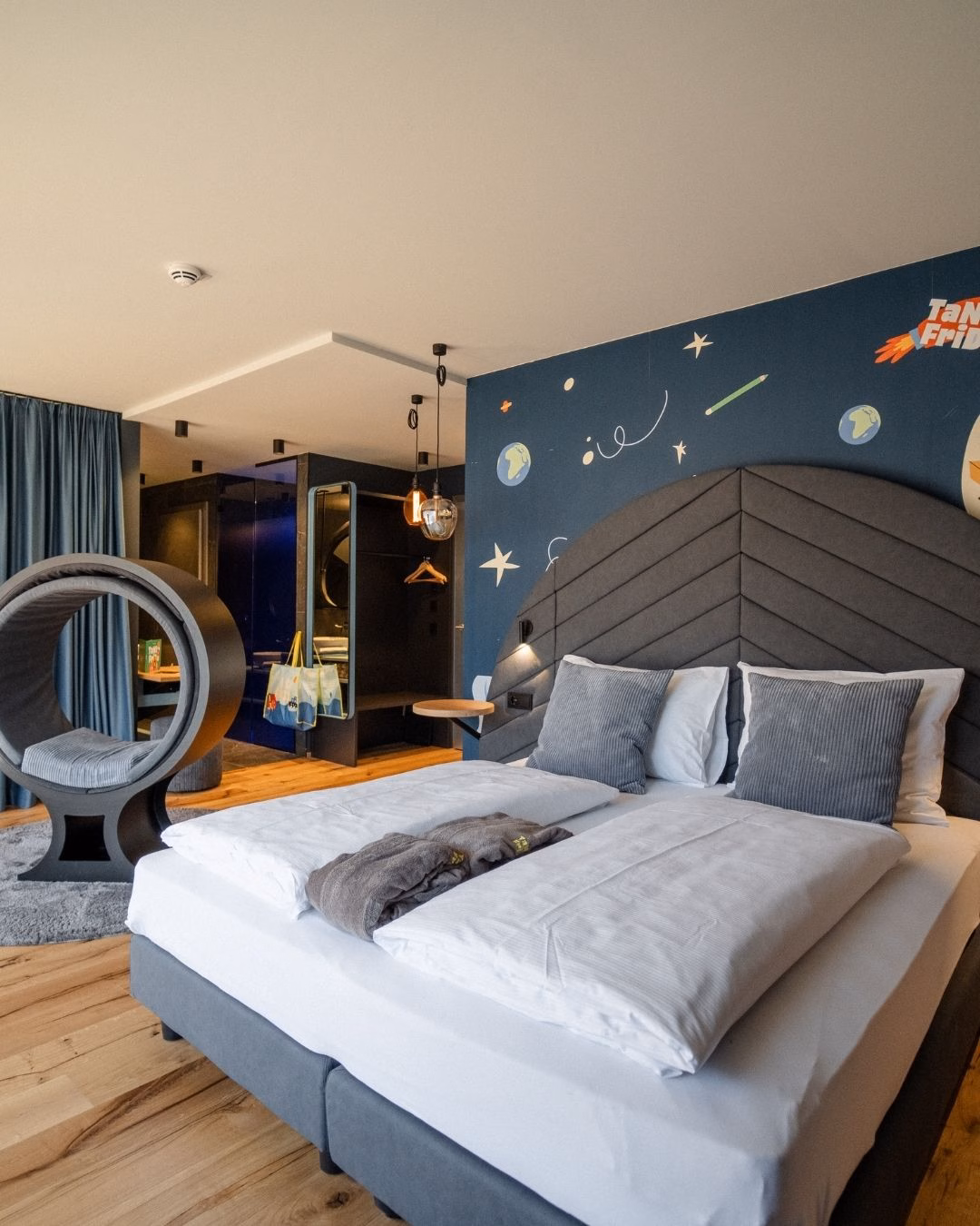 Space Zimmer Tante Frida