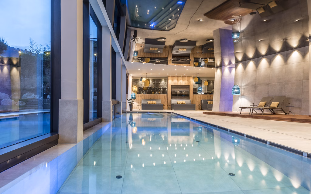 Pool Schenna Resort